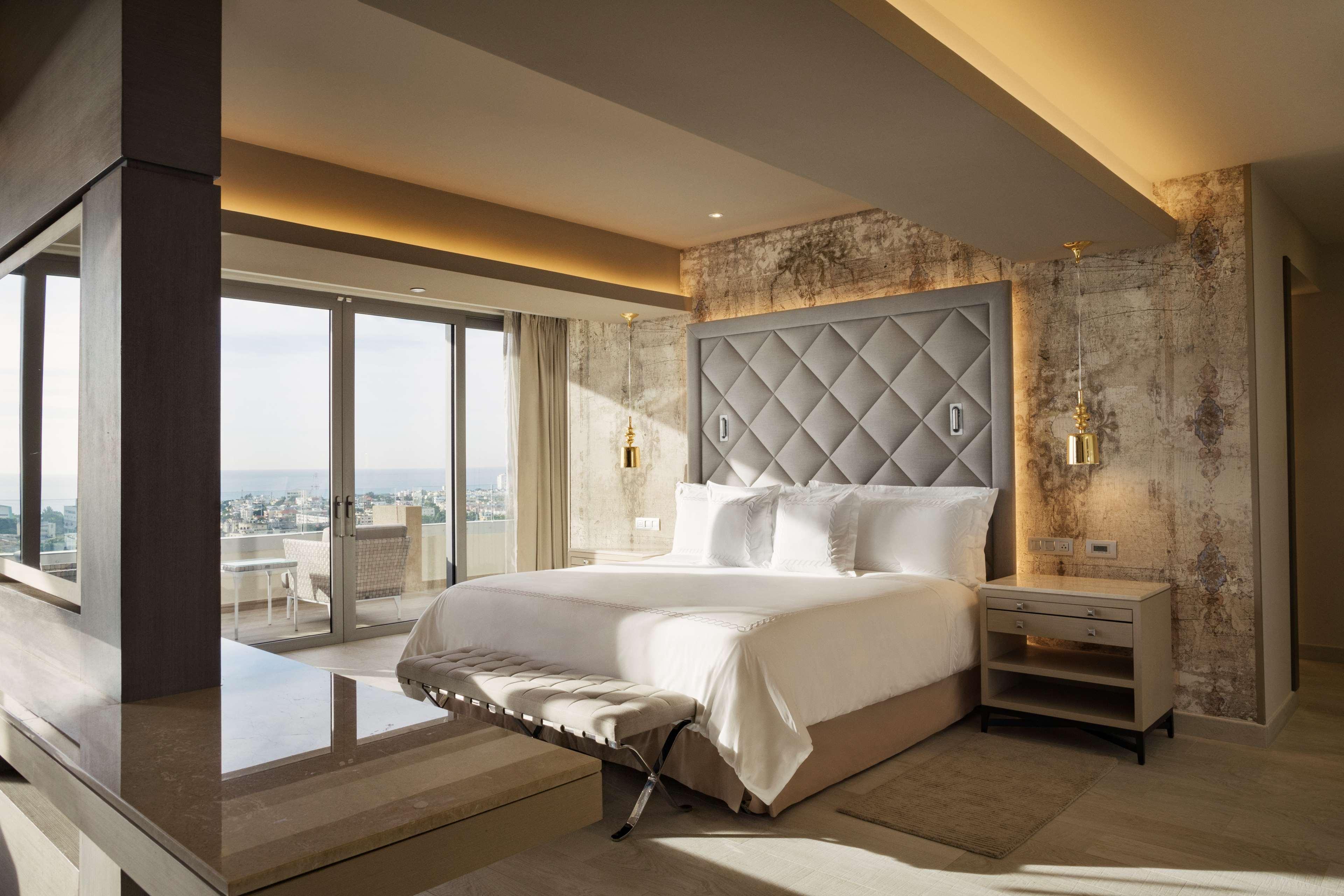 El Embajador, A Royal Hideaway Hotel Σάντο Ντομίγκο Εξωτερικό φωτογραφία A bedroom at the Four Seasons Hotel