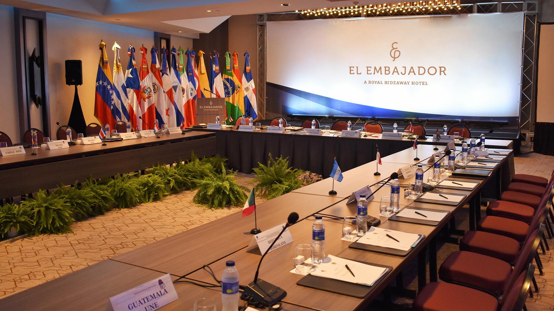 El Embajador, A Royal Hideaway Hotel Σάντο Ντομίγκο Εξωτερικό φωτογραφία Meeting of the Ibero-American Conference of Ministers of Foreign Affairs in Panama City, 2015