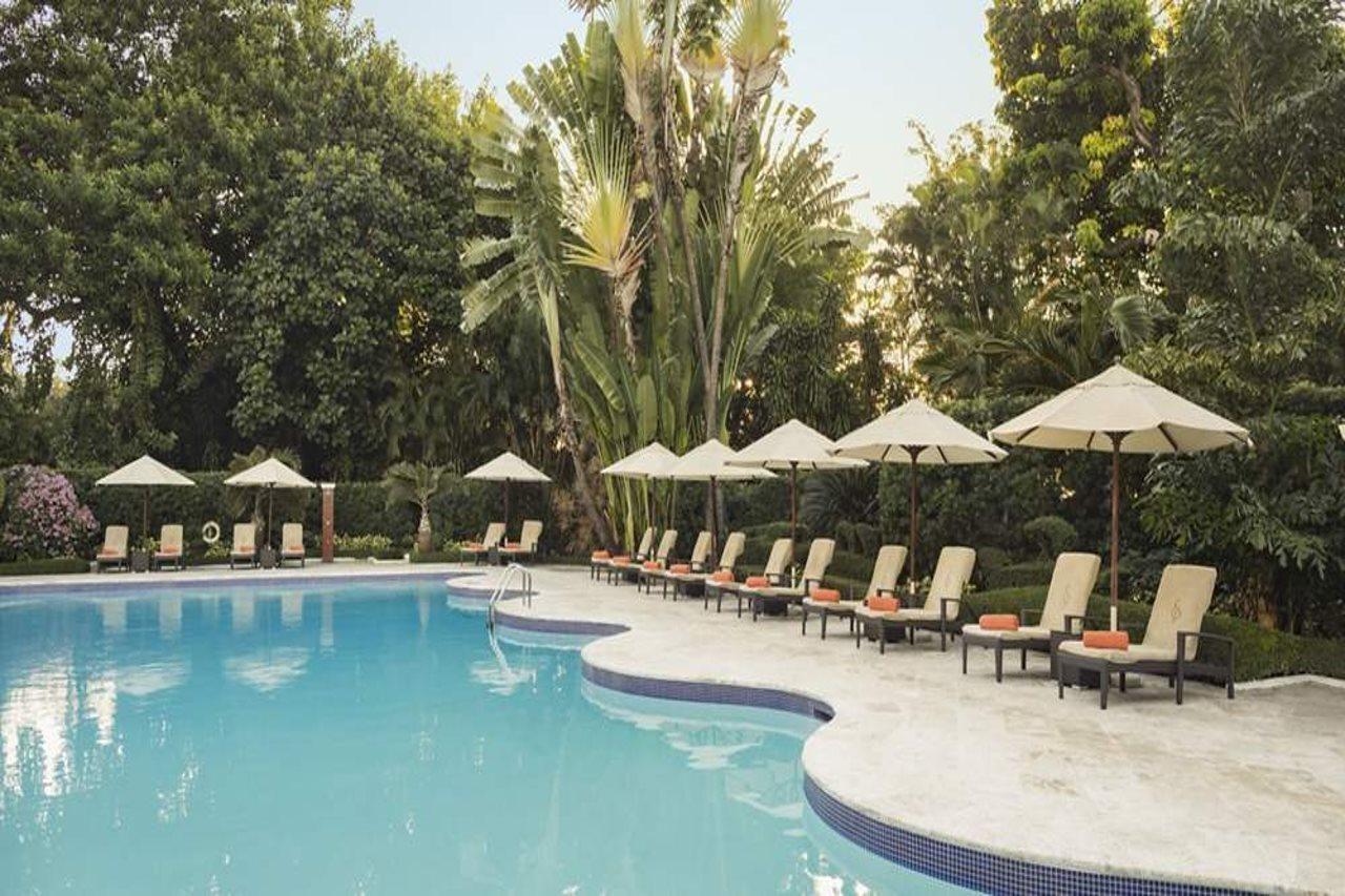 El Embajador, A Royal Hideaway Hotel Σάντο Ντομίγκο Εξωτερικό φωτογραφία The pool at the Four Seasons Hotel